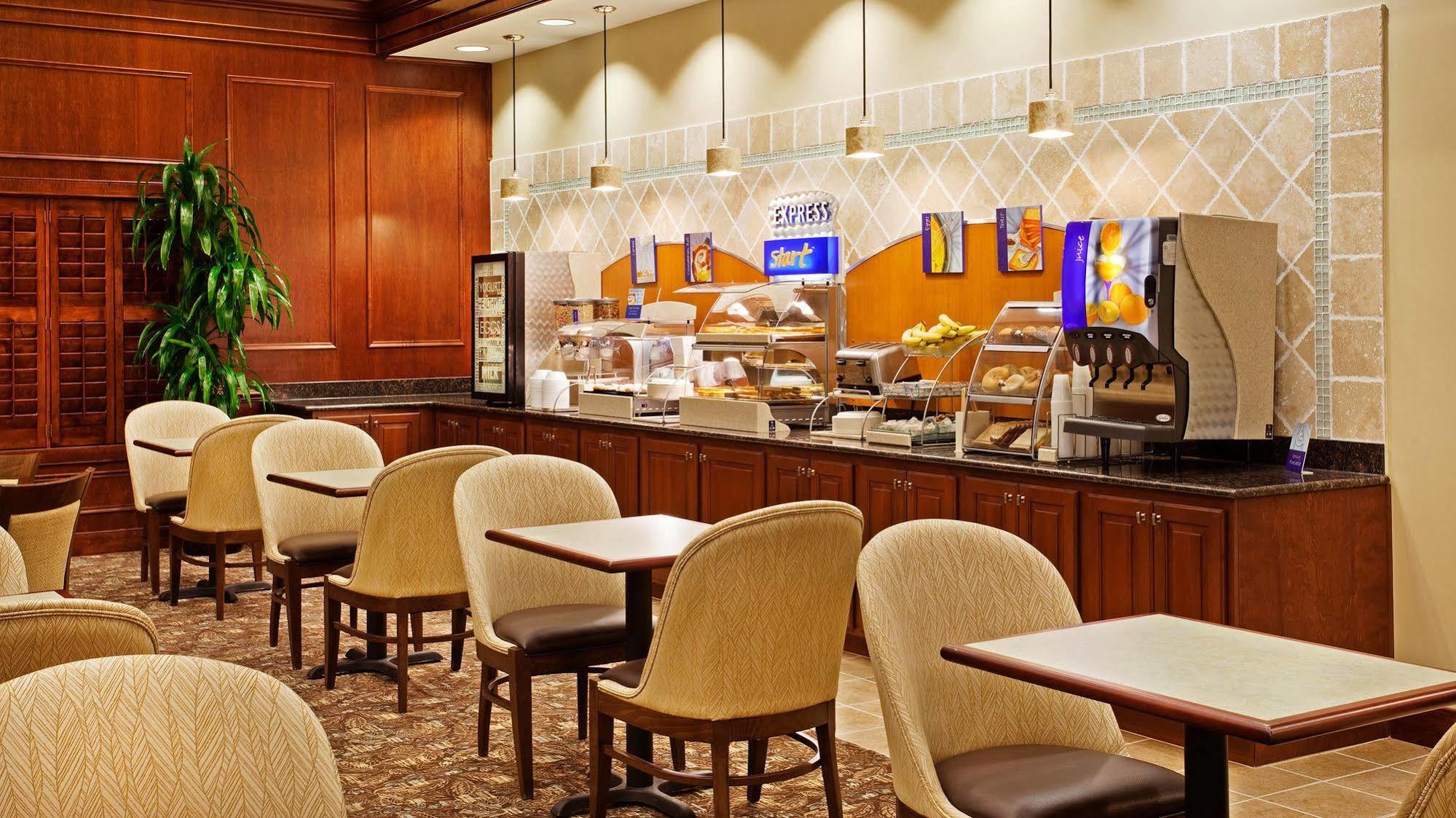 Holiday Inn Express Hotel & Suites Mount Pleasant - Charleston By Ihg Exterior photo